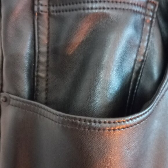 GOOD AMERICAN faux leather pants - Picture 4 of 9